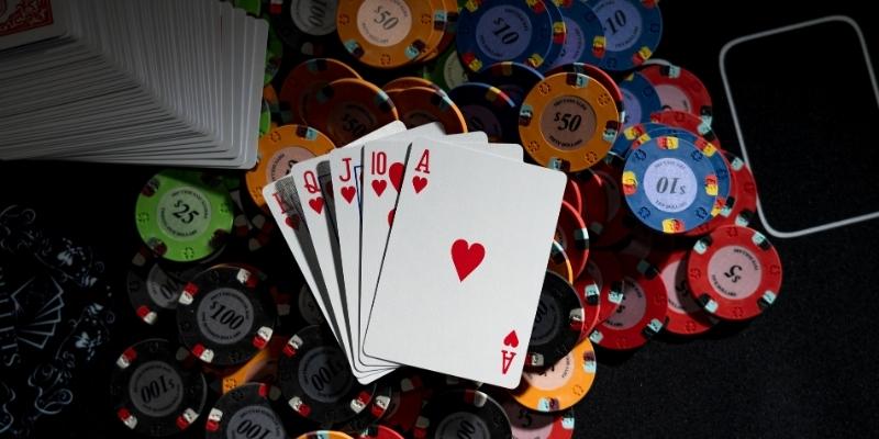 Luật chơi poker cơ bản